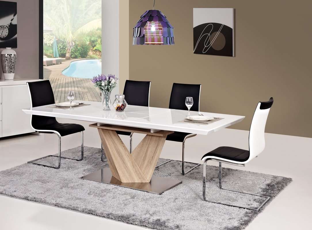 Alaras Extendable Dining Table